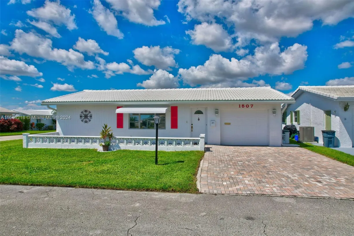 South Florida Real Estate | View 1507 SW 20th St | 2 Beds, 2 Baths