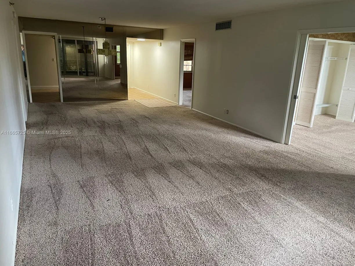 South Florida Real Estate | View 3520 Oaks Way, 208 | Listing