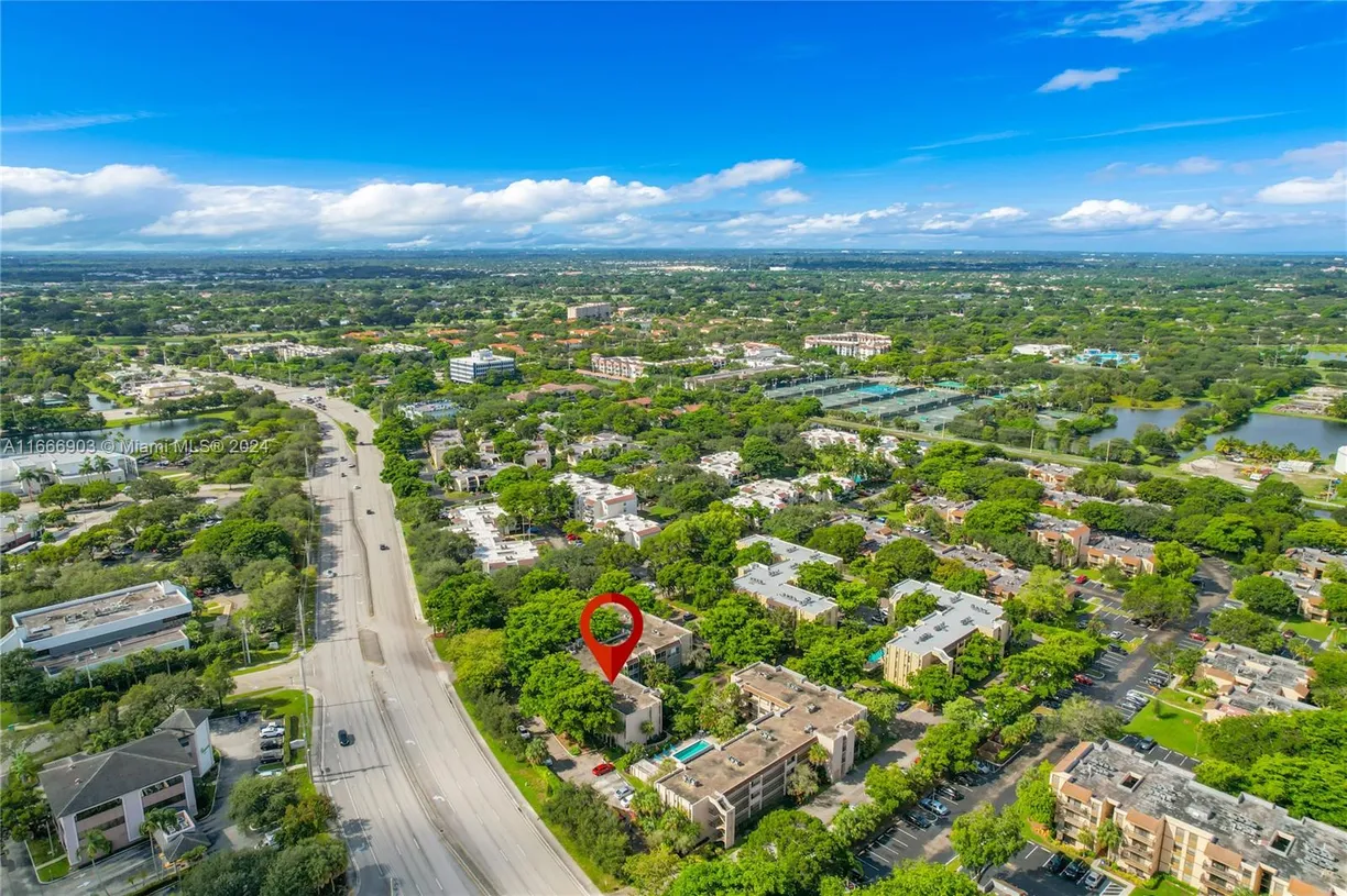 South Florida Real Estate | View 469 N Pine Island Rd, B202 | 2 Beds, 2 Baths