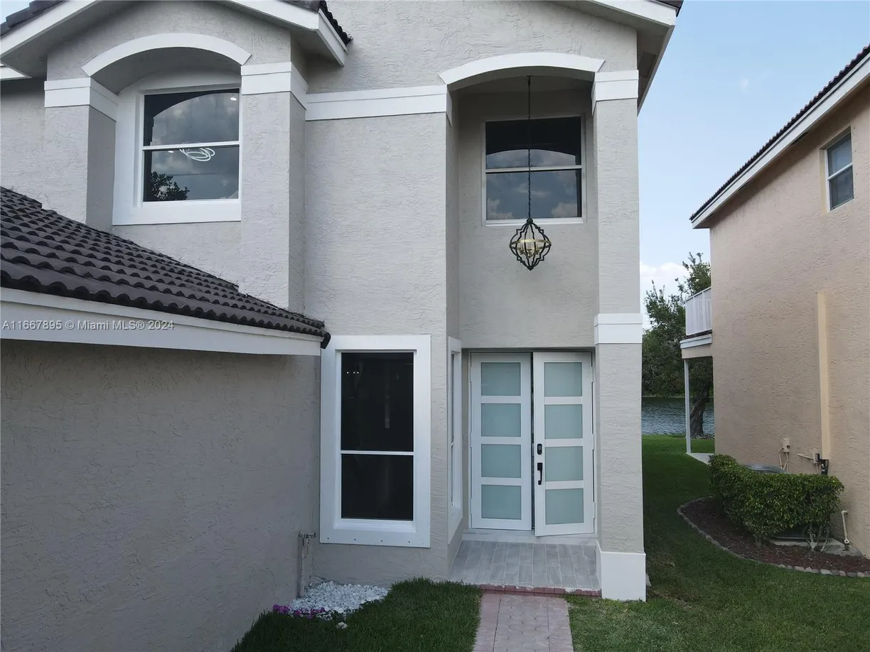 South Florida Real Estate | View 17381 SW 33rd St | Listing