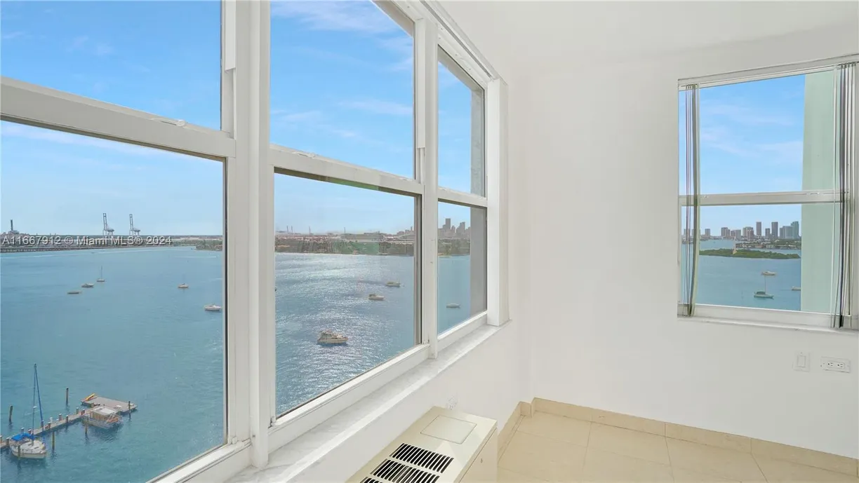 South Florida Real Estate | View 1250 West Ave, 15E | 1 Bed, 1 Bath
