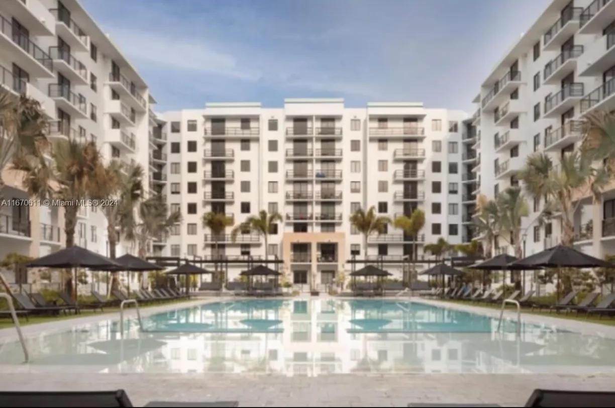 South Florida Real Estate | View 11200 Biscayne Blvd, 847 | 2 Beds, 2 Baths
