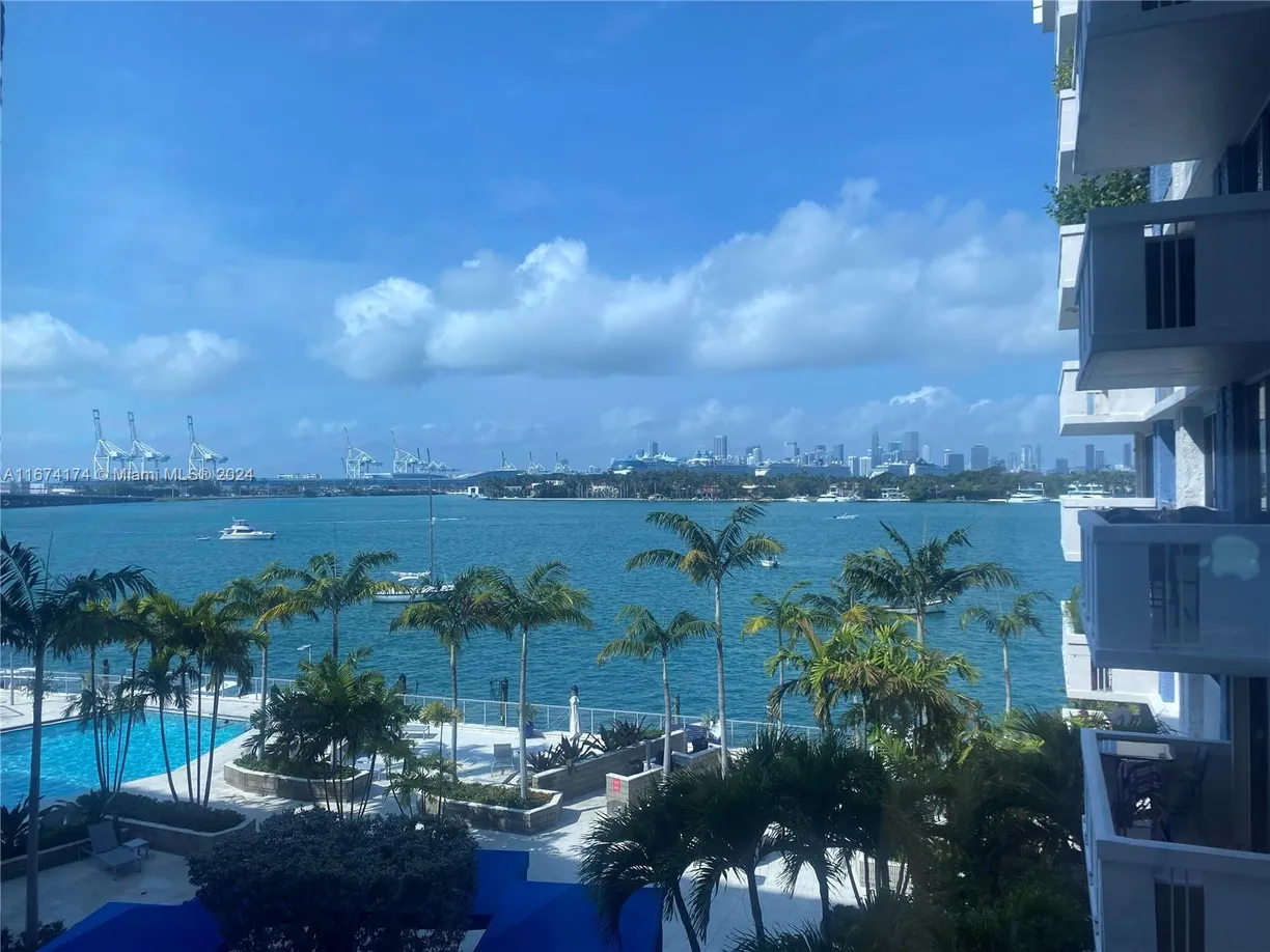 South Florida Real Estate | View 800 West Ave, 533 | 1 Bath