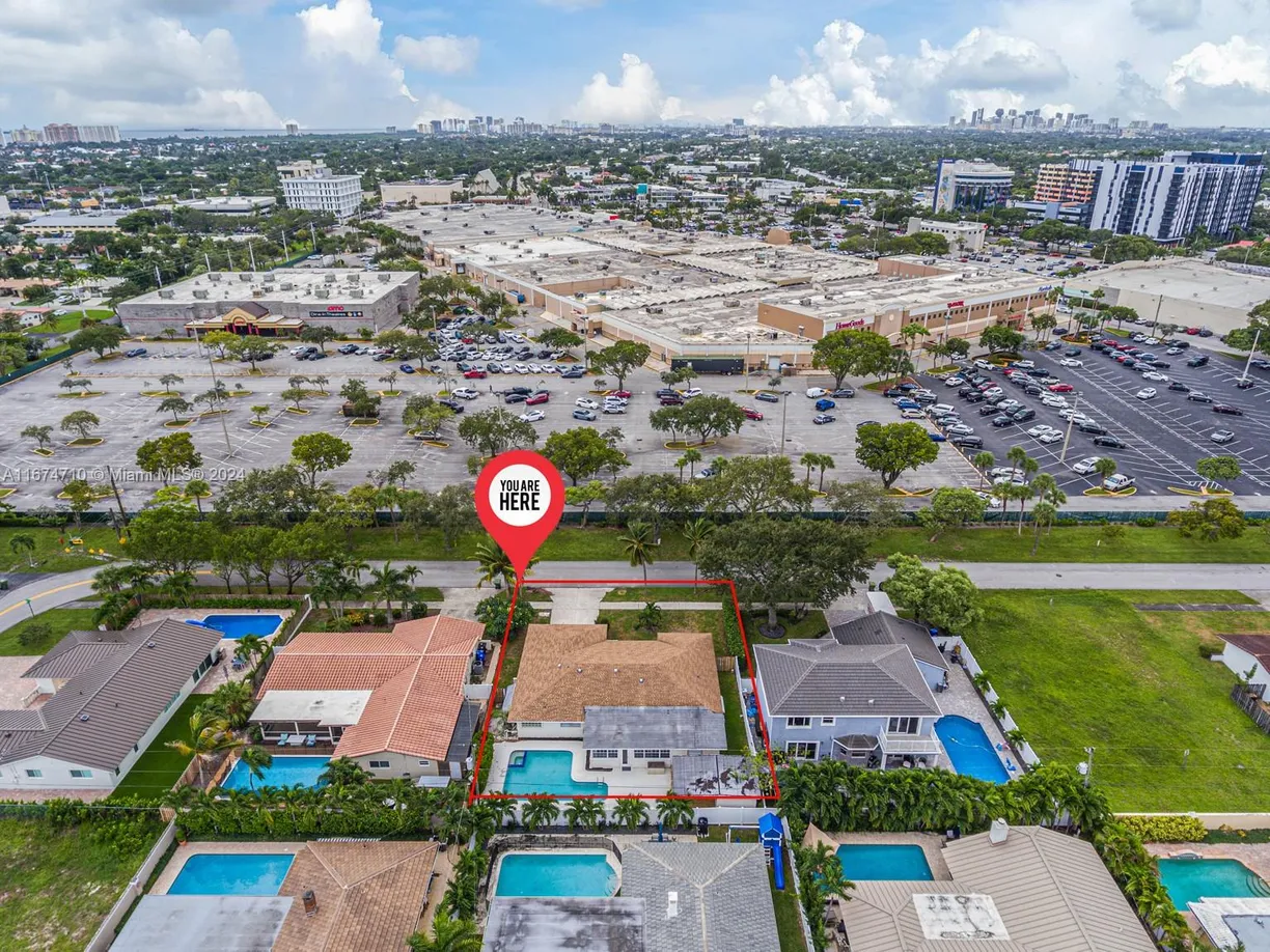 South Florida Real Estate | View 2505 NE 35th Dr | Listing