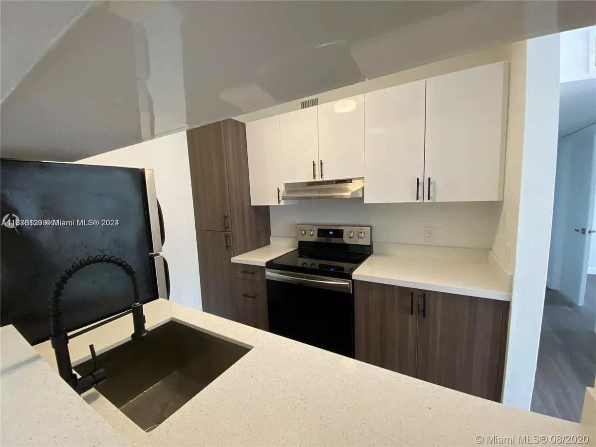 South Florida Real Estate | View 4341 McNab Rd, 17 | Listing