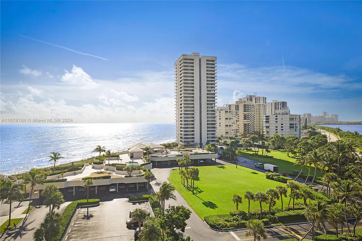 South Florida Real Estate | View 5550 N Ocean Drive, 8B | Listing