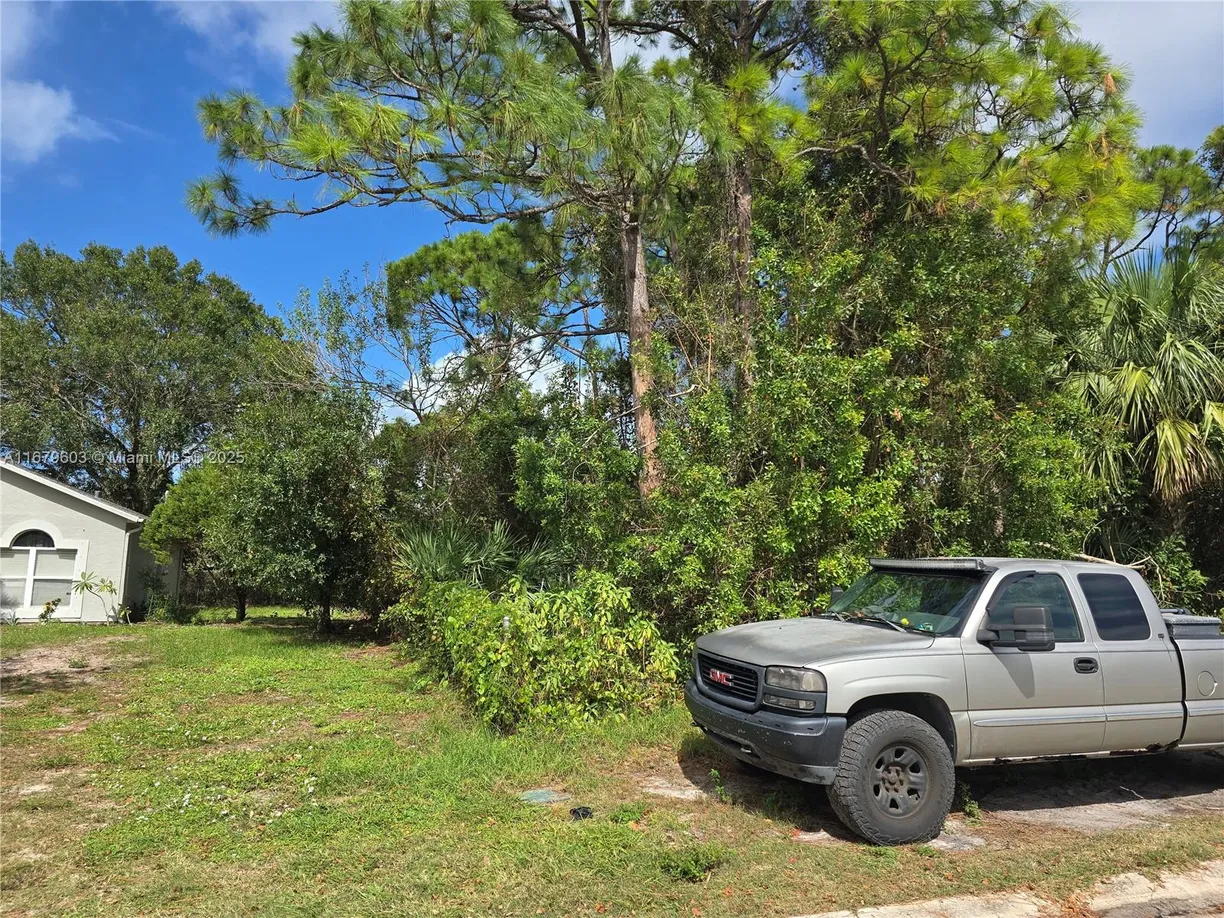 South Florida Real Estate | View 123 Cardinal Dr | Listing