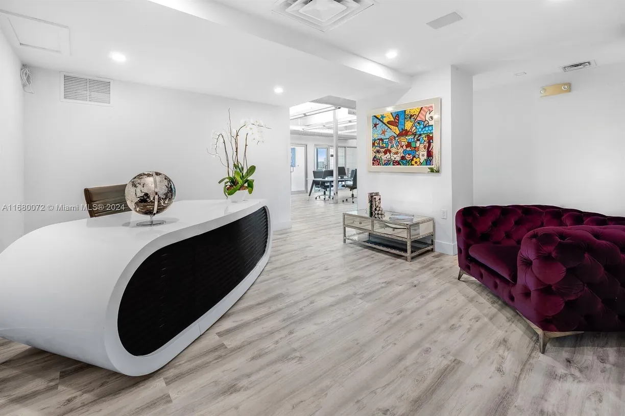 South Florida Real Estate | View 1680 Michigan Ave, PH5