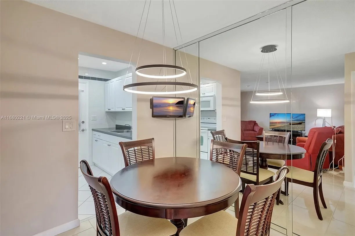 South Florida Real Estate | View 17001 NE 13th Ave, 306 | 1 Bed, 1 Bath