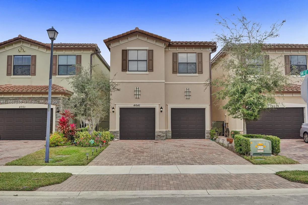 South Florida Real Estate | View  | Listing