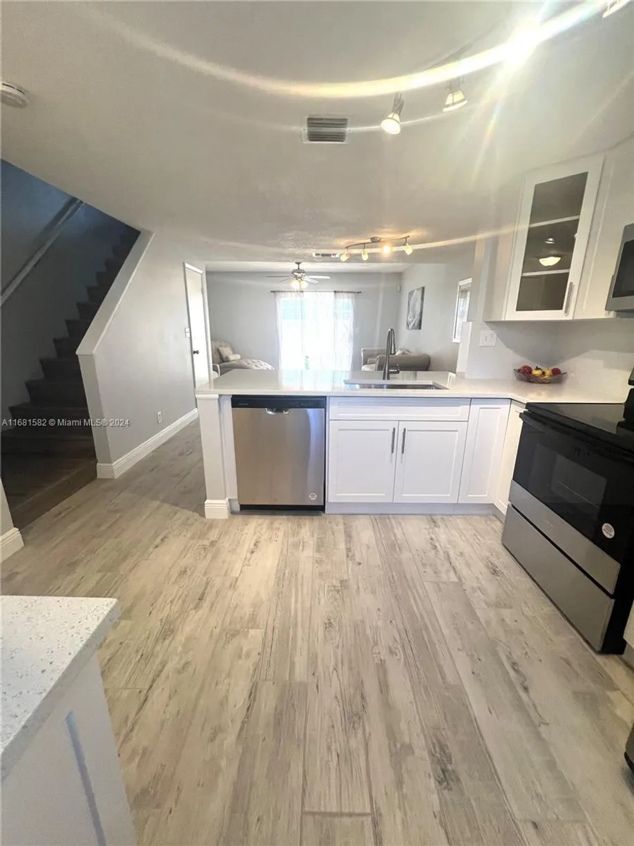 South Florida Real Estate | View 2605 NE 15th St, 2605 | Listing