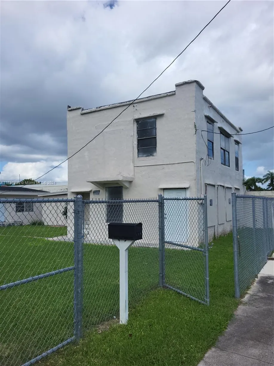 South Florida Real Estate | View  | Listing