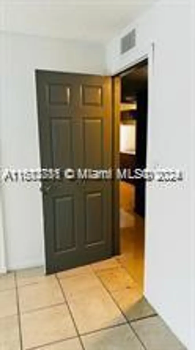 South Florida Real Estate | View 2050 N Congress Ave, 102 | 1 Bed, 1 Bath