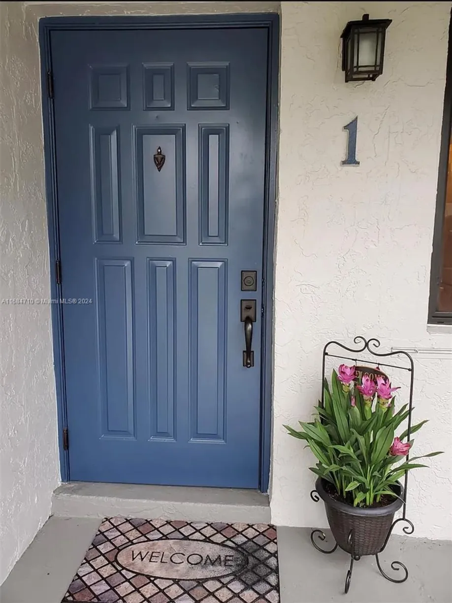 South Florida Real Estate | View 445 Lakeview Dr, 1 | Listing