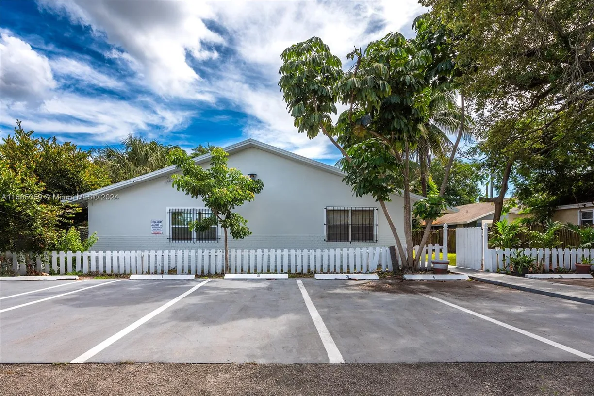 South Florida Real Estate | View 1106 NE 5th Ave, 1-5