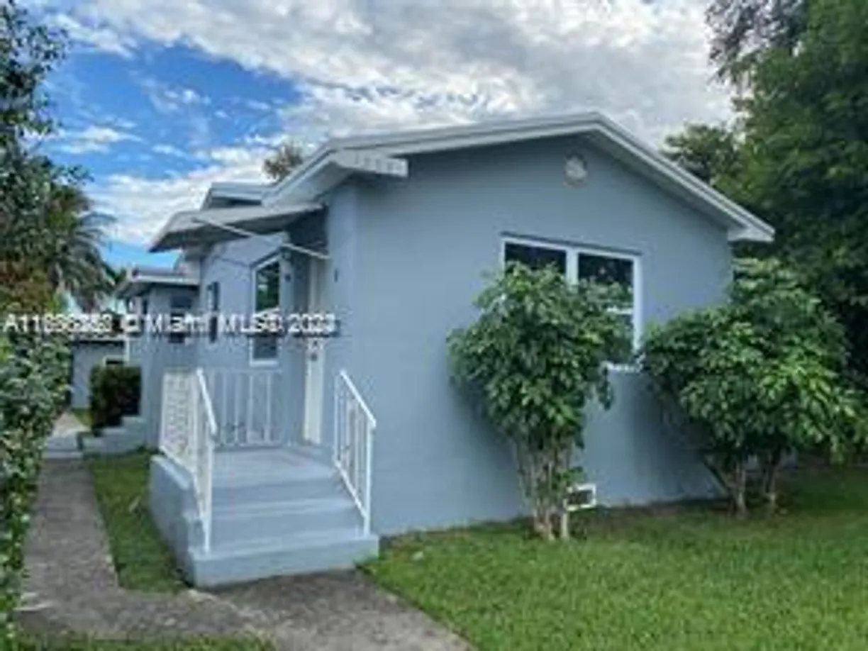 South Florida Real Estate | View 1238 NE 110th St, 2 | 1 Bed, 1 Bath