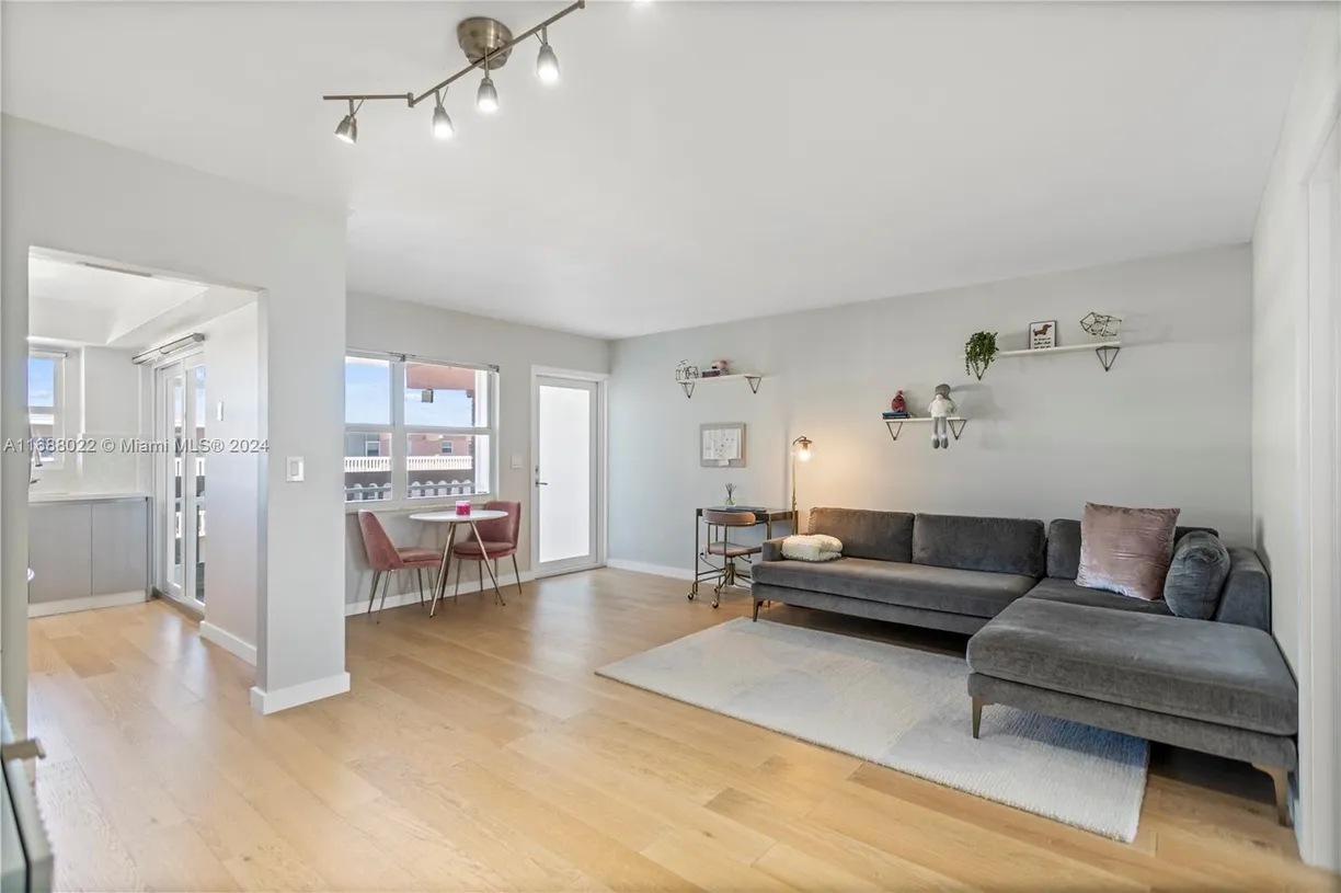 South Florida Real Estate | View 180 NE 12th Ave, 12E | Listing