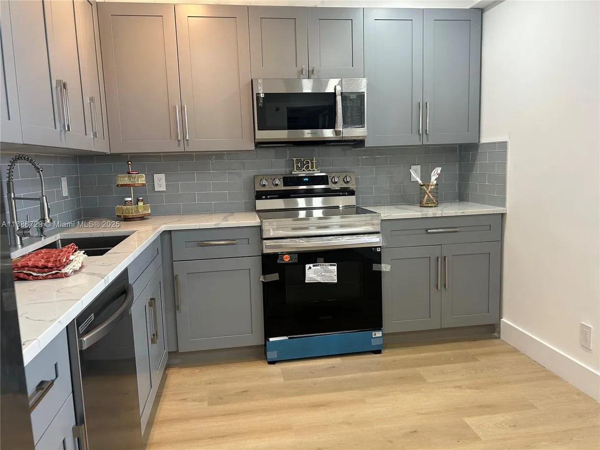 South Florida Real Estate | View 3499 Oaks Way, 602 | Listing