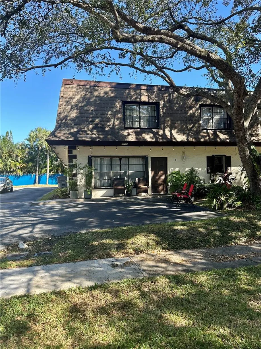 South Florida Real Estate | View 9290 SW 61st Way, D | 3 Beds, 2 Baths