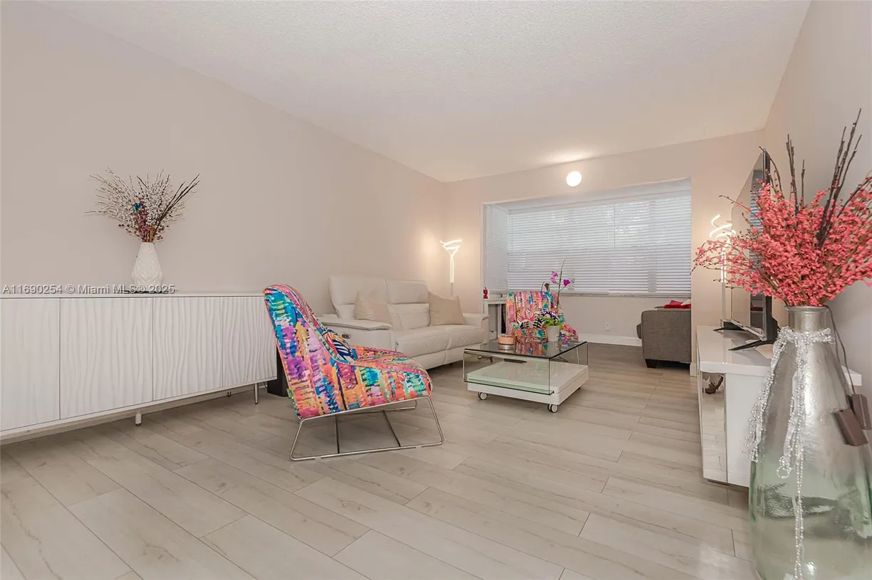 South Florida Real Estate | View 6700 Cypress Rd, 107 | 1 Bed, 1 Bath