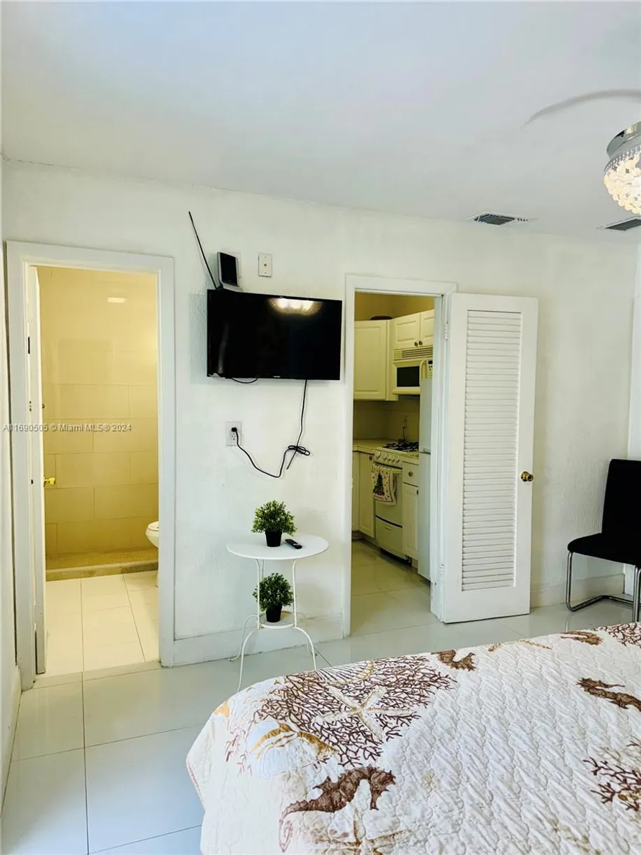 South Florida Real Estate | View 4365 SW 83rd Ave, 1 | Listing