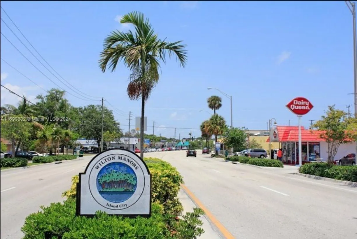 South Florida Real Estate | View 1909 NE 26th Dr, 1909 | 3 Beds, 2 Baths