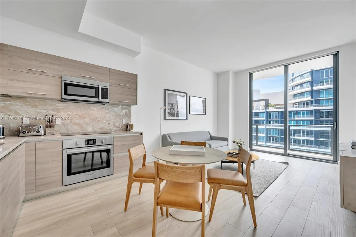 South Florida Real Estate | View 1300 S Miami Ave, PH5008 | 1 Bed, 1 Bath