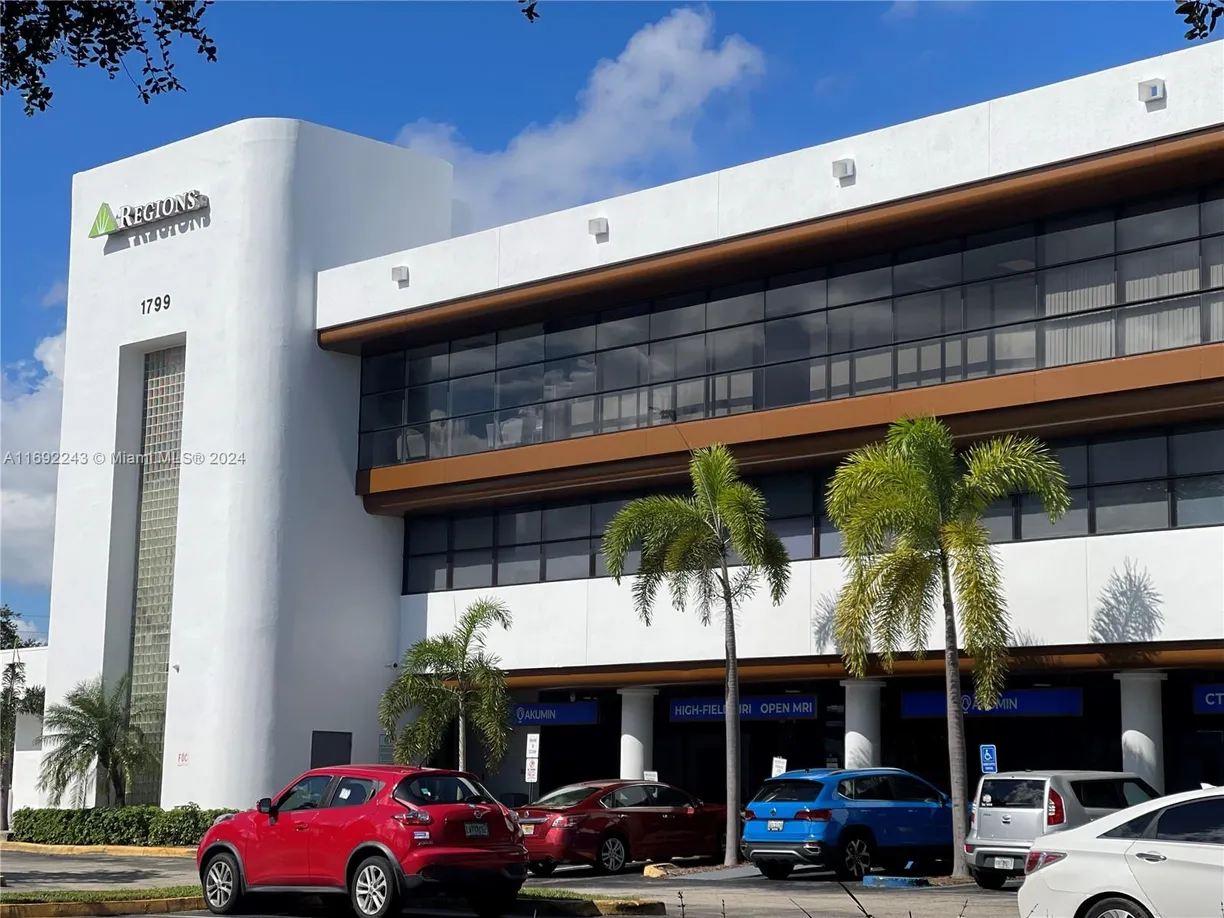 South Florida Real Estate | View 1799 W Oakland Park Blvd | Listing