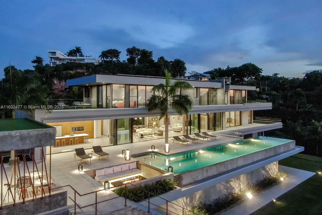 South Florida Real Estate | View 000 8G99+HR Las Terrenas, Dominican Republic | 7 Beds, 8 Baths