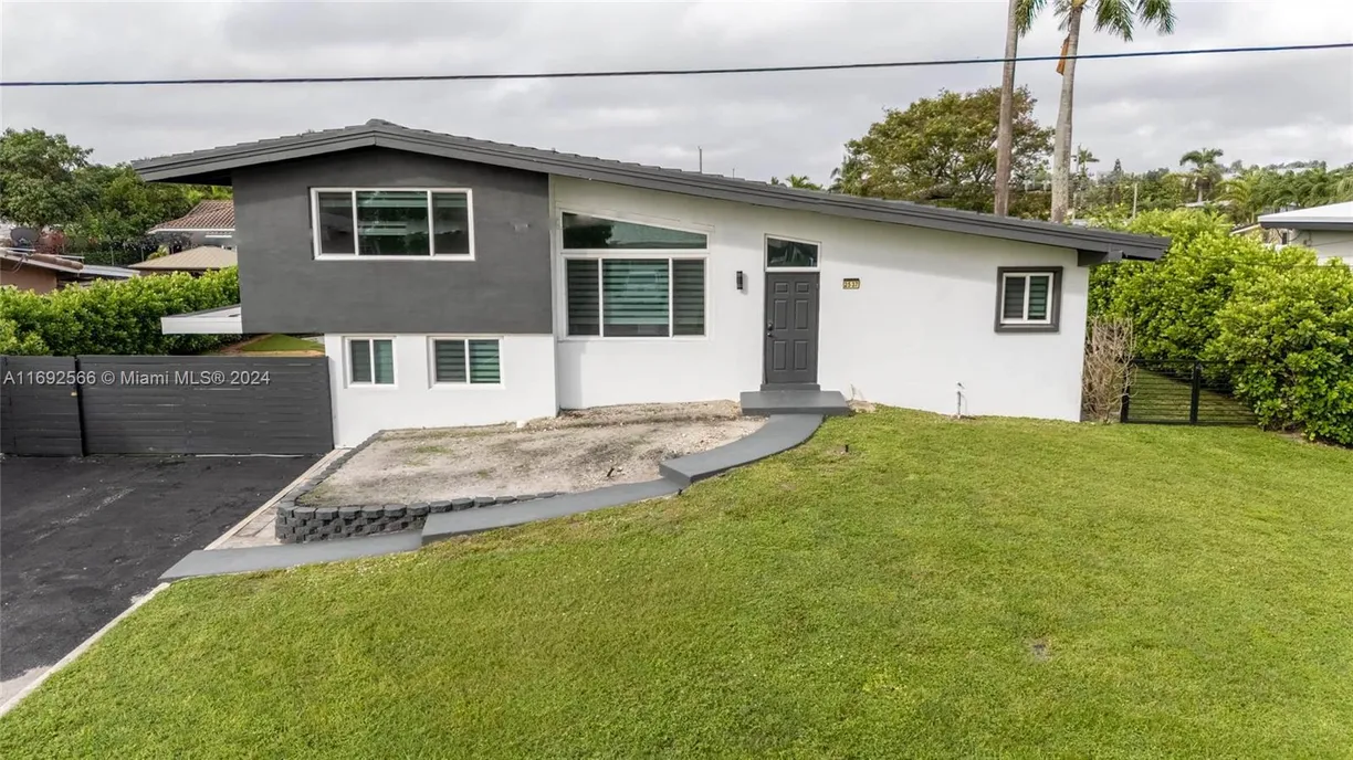 South Florida Real Estate | View 2537 Marathon Ln | 3 Beds, 2 Baths