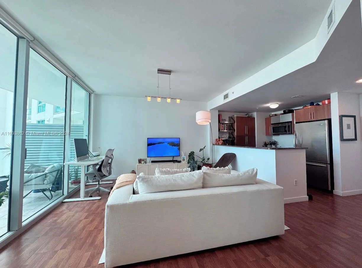 South Florida Real Estate | View 300 S Biscayne Blvd, T-2305 | Listing