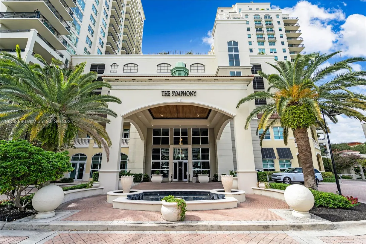 South Florida Real Estate | View 600 W Las Olas Blvd, 708S | 3 Beds, 2 Baths