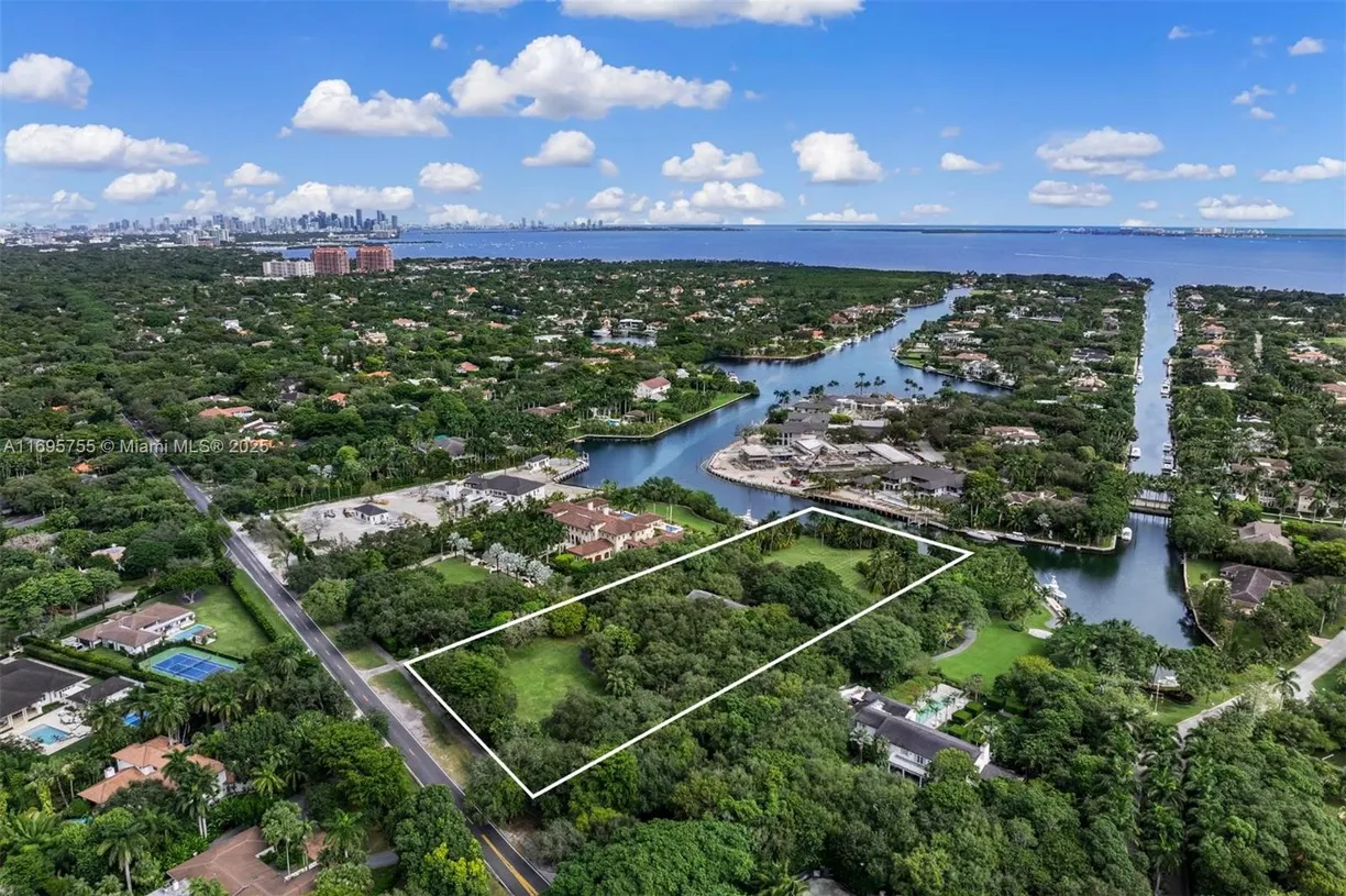 South Florida Real Estate | View 8565 Old Cutler Rd