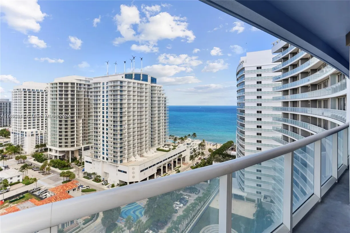 South Florida Real Estate | View 3101 Bayshore Dr, 1602 | Listing