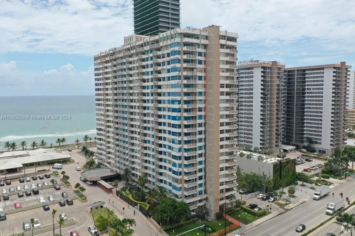 South Florida Real Estate | View 1980 S Ocean Dr, 6J | 2 Beds, 2 Baths