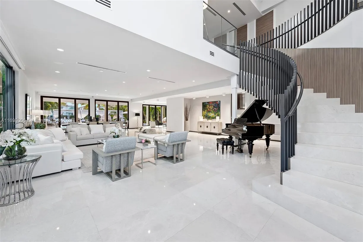 South Florida Real Estate | View 3734 Chase Ave | Listing