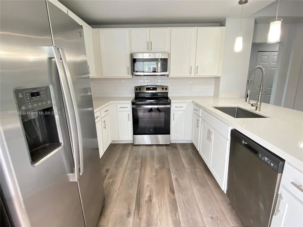 South Florida Real Estate | View 432 21st St, 2 | Listing