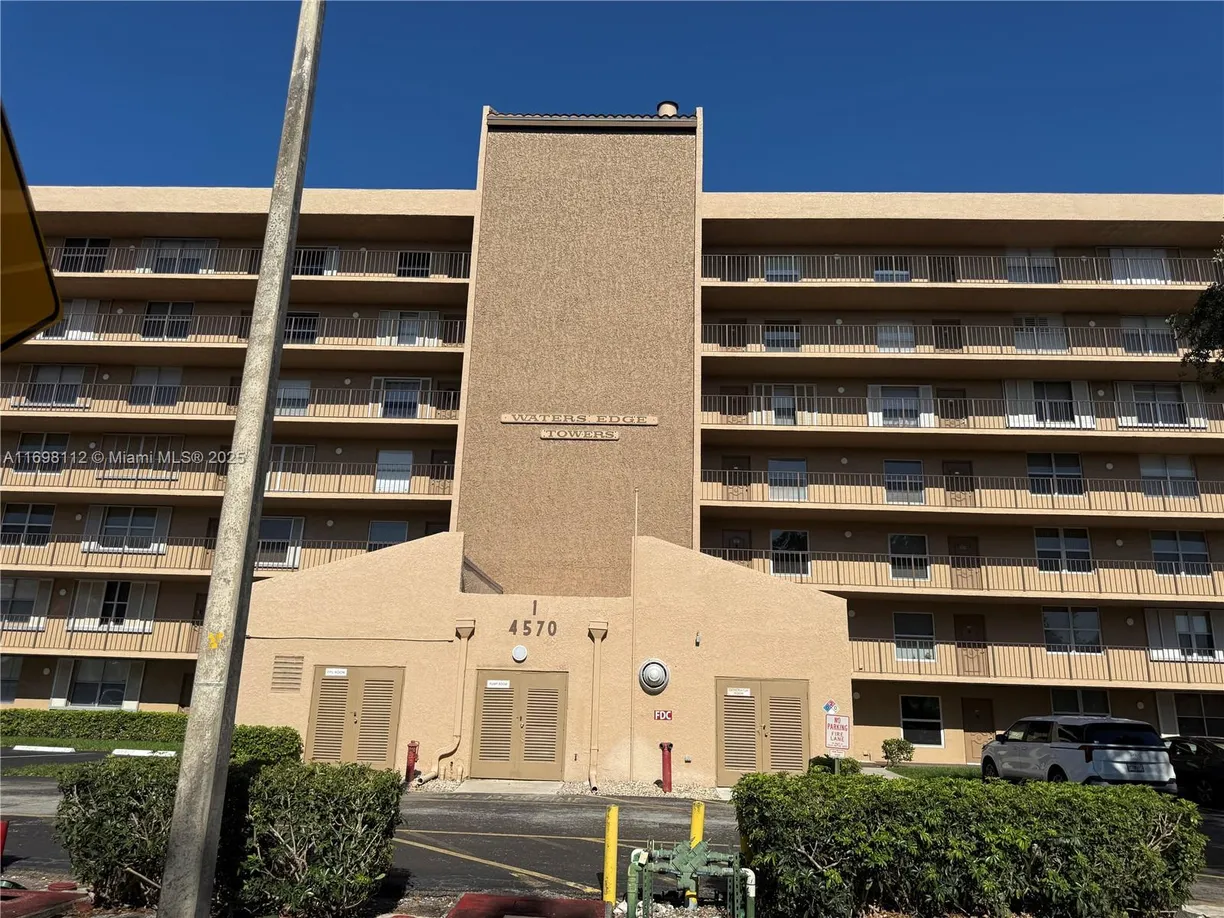 South Florida Real Estate | View 4570 NW 18th Ave, 506 | 2 Beds, 2 Baths