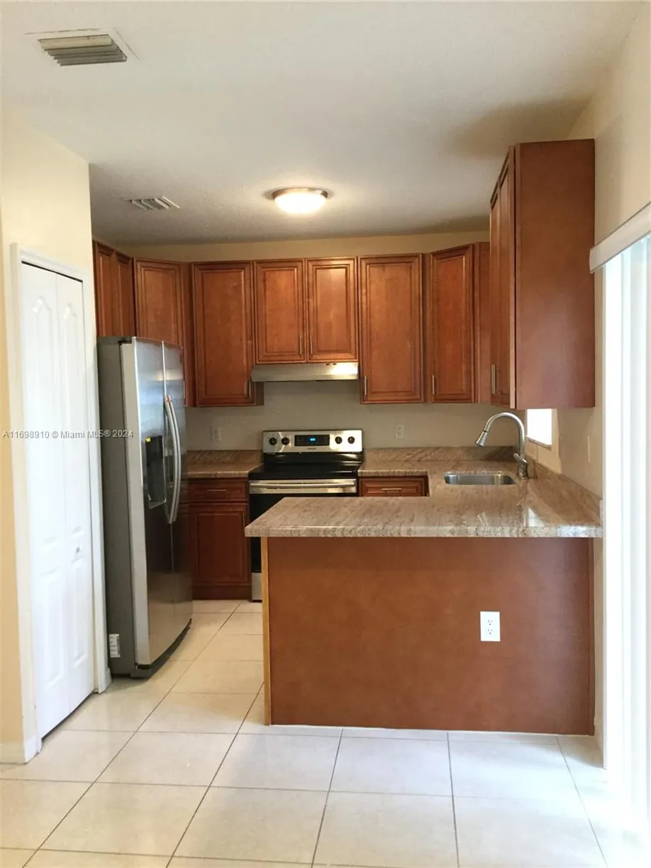 South Florida Real Estate | View 2871 SW 127th Ave | Listing