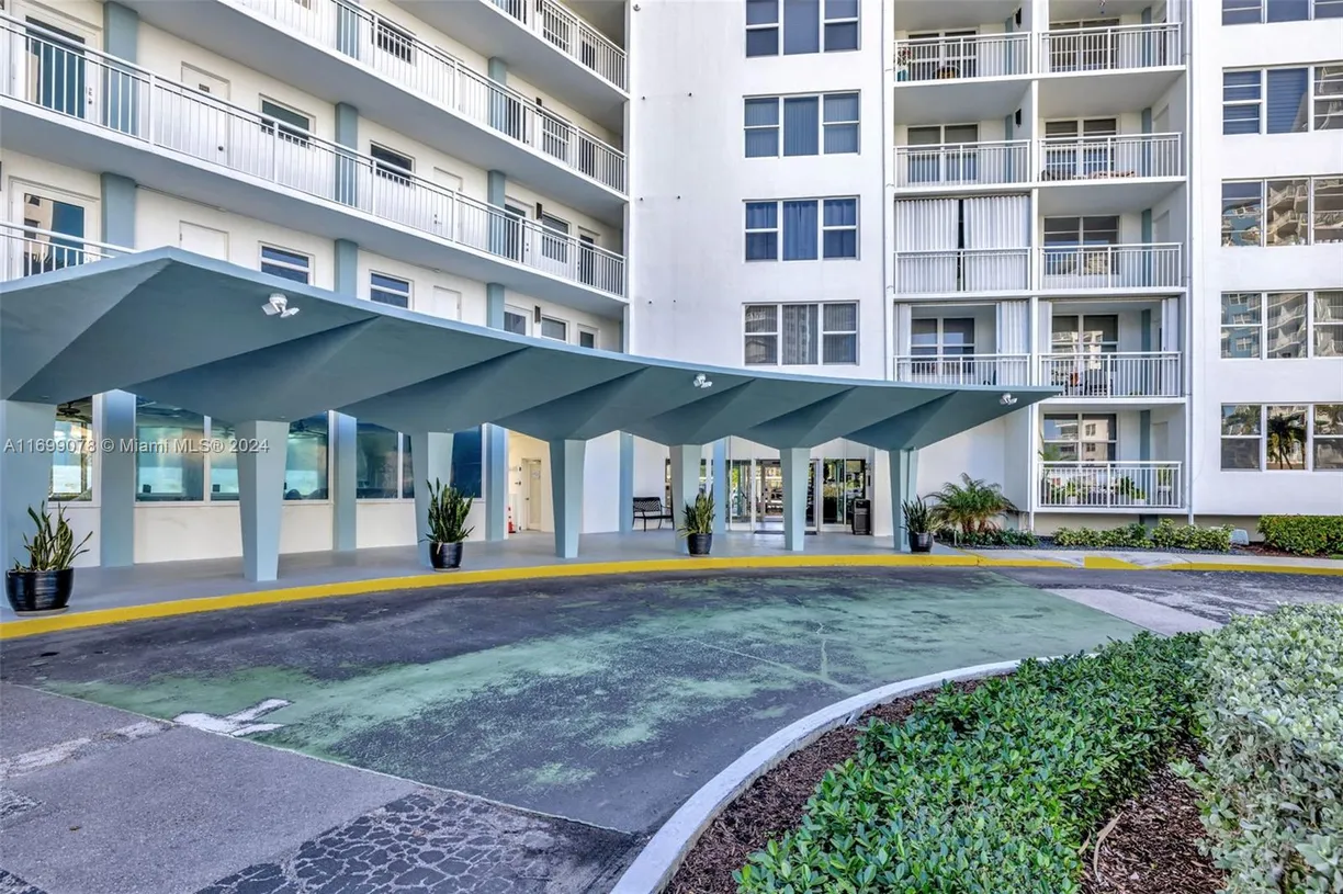 South Florida Real Estate | View 201 N Ocean Blvd, 904 | Listing