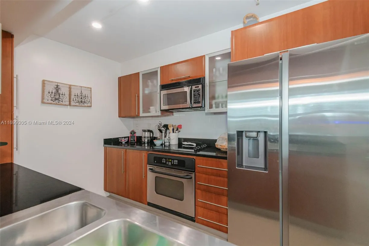 South Florida Real Estate | View 600 W Las Olas Blvd, 509S | 2 Beds, 2 Baths