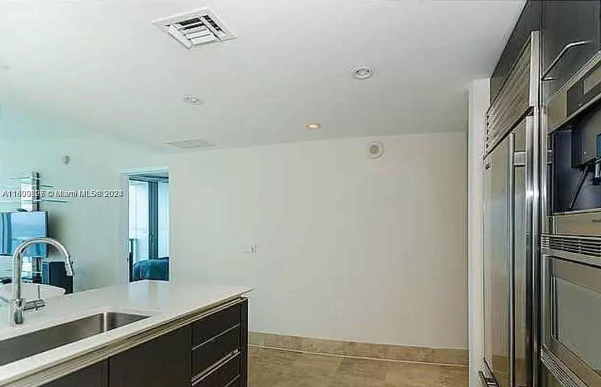 South Florida Real Estate | View 17001 Collins Ave, 1006 | Listing
