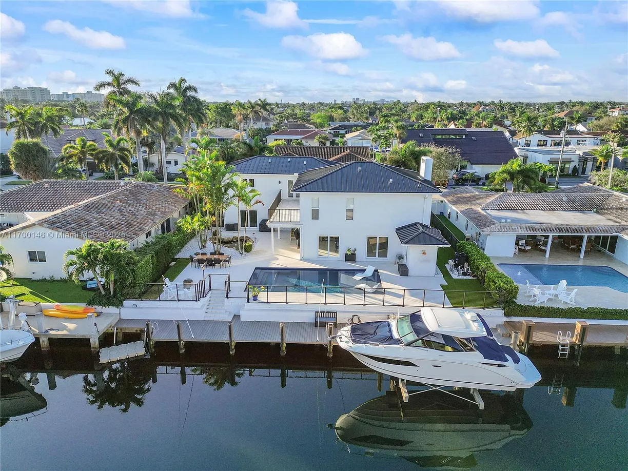 South Florida Real Estate | View 2751 NE 47th St | 4 Beds, 4 Baths