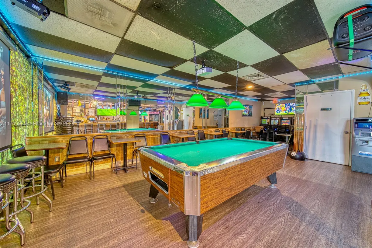 South Florida Real Estate | View Cafeteria & Bar For Sale In Hialeah | Listing