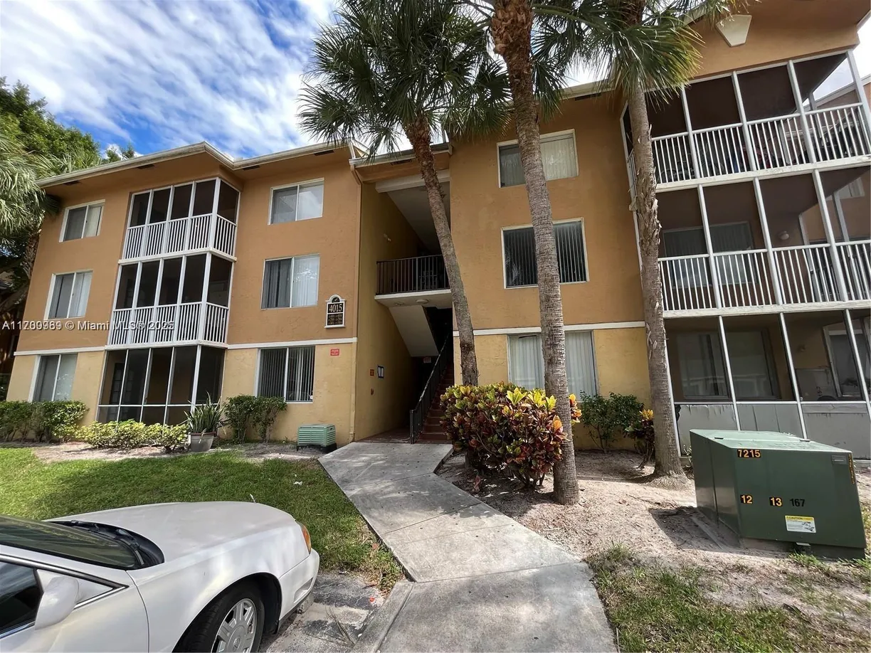 South Florida Real Estate | View 4015 W Mcnab Rd, D101 | Listing
