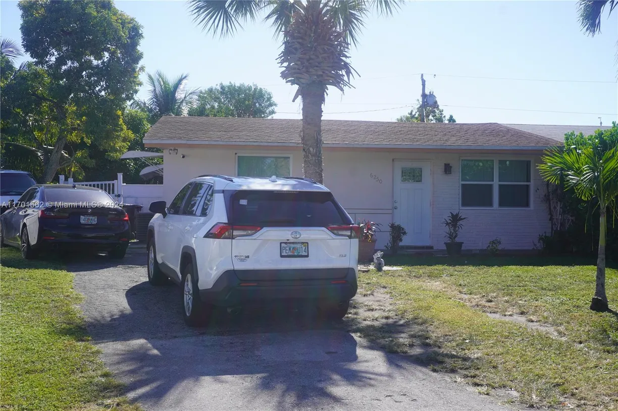 South Florida Real Estate | View 6250 SW 20th St | Listing