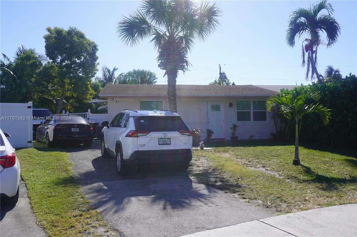 South Florida Real Estate | View 6250 SW 20th St | Listing