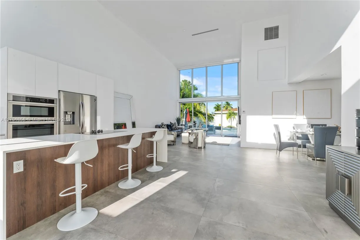 South Florida Real Estate | View 7525 Buccaneer Ave | Listing