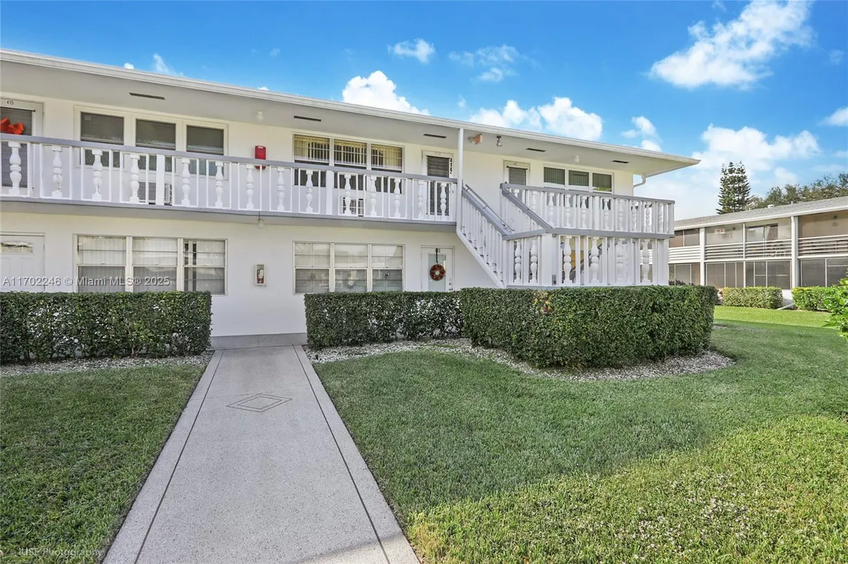 South Florida Real Estate | View 414 Windsor R, 414 | Listing