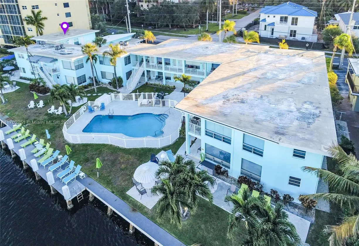 South Florida Real Estate | View 605 N Riverside Dr, 10 | Listing